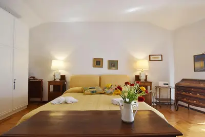 Image de Grand Apt Au Dernier ÉTAGE A Spoleto Centre Calme Et Confortable Avec Tous