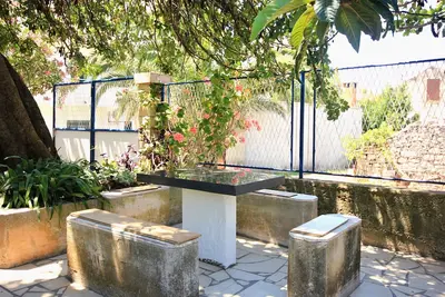 Image de Appartement de deux chambres avec la terrasse Loviste, Peljesac (A-10182-d)