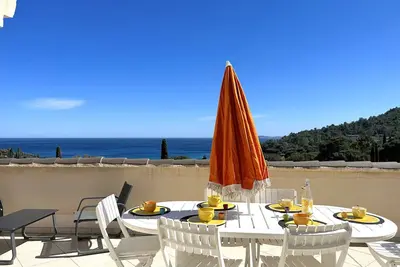 Image de Appartement 3 pièces 6 pers avec terrasse, clim, piscine privée, parking