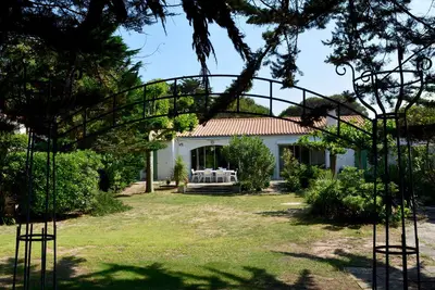 Image de Ravissante Villa en bord de plage aux Grenettes