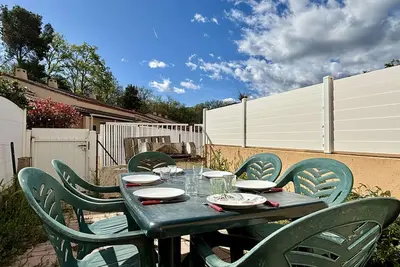 Image de Maison de Vacances 5 Couchages, 900m de la Plage, Piscine et Parking Privé - Argelès-sur-Mer