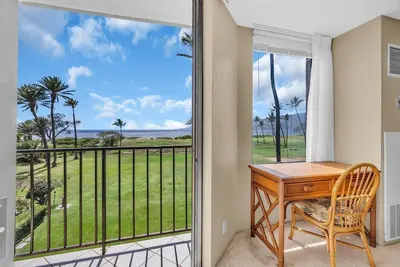 Image de Vues panoramiques sur l'océan au coucher du soleil à Maui ** S'Il Vous PLAÎT Note La Construction En Cours À La PROPRIÉTÉ **