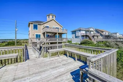 Image de Island Gamble - Oceanfront Cottage