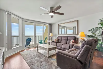 Image de Condo spacieux en bord de mer à l'extrémité nord de Cherry Grove