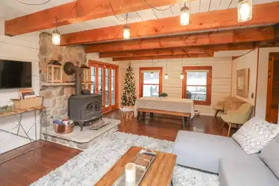 Cabane de Lizzie sur la colline Spécial été!