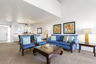Image de 3 Bdrm Ocean View Condo peut accueillir jusqu'à 8 personnes. Bâtiment 10 à Kamaole Sands au Sud Kihei. 10-417