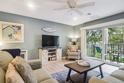 Image de Surf Court 63 - Mise à jour de Forest Beach Townhouse