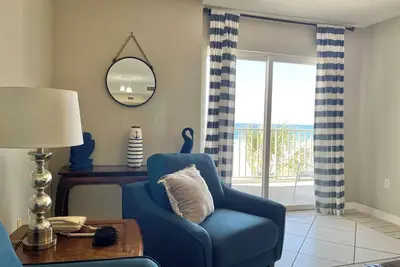 Image de Nouveau remodelage | Réservez ce 3 chambres maintenant! | Super endroit!
