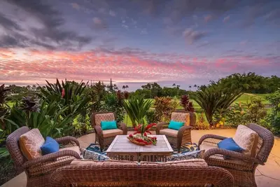 Image de Vues sur l'océan Vista ~ Sur Makai 2nd Green ~ Walk to Beach Trail ~ Maison spacieuse