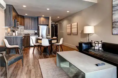 Image de Incroyable Ski-in Ski-out Park City Resort Condo