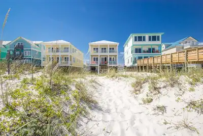 Image de Belle maison directement sur la plage! Maison privée avec des vues fantastiques.