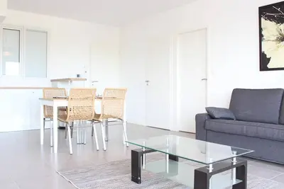 Image de Appartement moderne avec balcon proche plage et port - La Rochelle