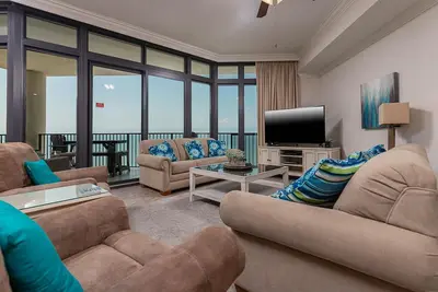 Image de Phoenix West Ii - Trois chambres avec balcon sur la plage!