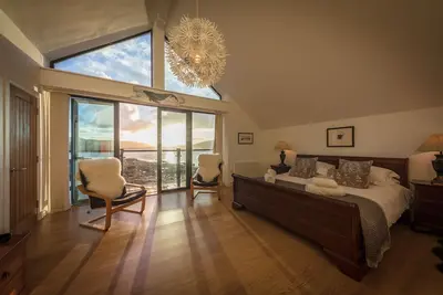 Image de Tigh Bata, Maison sur la mer