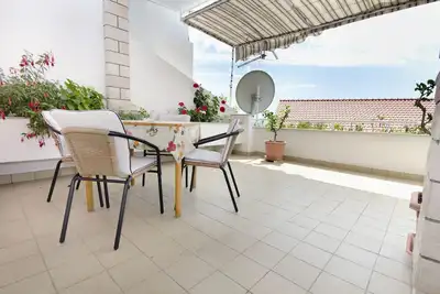 Image de Garçonnière avec la terrasse et la vue sur le mer Podgora, Makarska (As-2714-a)