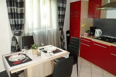 Image de Appartement de deux chambres avec la terrasse et la vue sur le mer Crikvenica (A-12305-a)