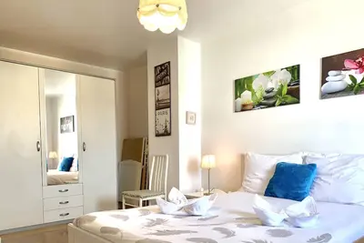 Image de Appartement 2 Jolies Chambres +Salon Cuisine - errasse 20min Paris-Disne Yland