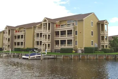 Image de Seascape-Heron Harbour 206-10-Baywater 120e St, WiFi gratuit, piscine, W / D, Ac