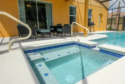 Image de À quelques minutes de Disney, Services et installations gratuits, Piscine privée orientée au sud, Wifi gratuit