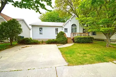 Image de Fontaine Route 13701-Bayside 137e St, W / D, Ac