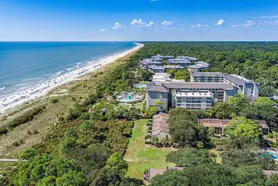 Image de Beachvilla 24 - Vue sur l'océan fabuleusement rénové, à proximité de la Plaza Coligny