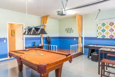 Image de Prix RÉDUIT, Près de Disney, 8 chambres à coucher, Piscine privée / Spa, salle de jeux! ! !