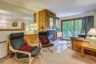 Image de Whiffletree G1 Près du centre d'aventure pour une belle journée de plaisir en famille. Faites-vous chercher par la navette et à la maison de ski en fin de journée ou pour le déjeuner