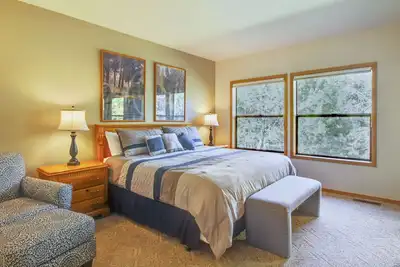 Image de The Ridge at Sunriver - Condo # 44 - Accès fourni à la piscine saisonnière et aux installations de tennis sur place, au spa ouvert toute l'année et à 4 vélos