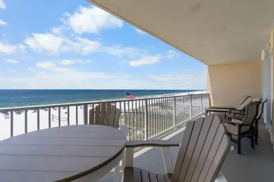 Image de San Carlos 401-L'entendez-vous? La plage appelle. Réservez vos dates dès aujourd'hui!