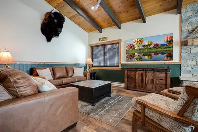 Image de Se060 by Mountain Resorts ~ Balcon privé, bain à remous!