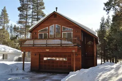 Image de Blue Heaven - North Tahoe Cabin - Emplacement idéal, pour 10 personnes