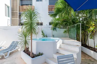 Image de Emplacement Ideal Sur La 5e Avenue - Mamitas Beach + Services + Tub