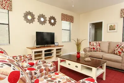Image de Tarifs réduits, Minutes de Disney, Services gratuits, Piscine privée, Salle de jeux, Wif