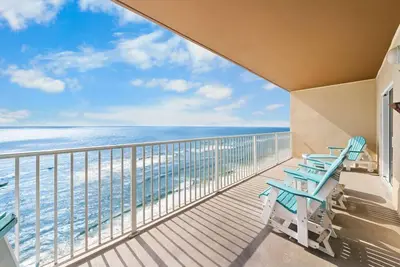 Image de Crystal Shores West 1102-Nous pensons que vous pourriez utiliser un voyage Ă la plage! Faites-nous savoir si nous avons raison!