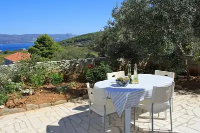 Image de Appartement d'une chambre avec la terrasse et la vue sur le mer Lumbarda, Korcula (A-9271-c)