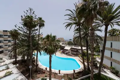 Image de Charmant appartement avec piscine et vue mer