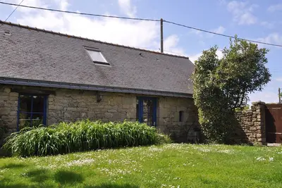 Image de Maison de pĂŞcheur typiquement bretonne, proche de la plage et des menhirs