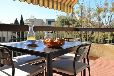 Image de Studio Calme avec Terrasse et Parking au Lavandou - 3 Couchages