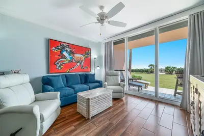 Image de The Beach Club D103 - Superbe unité au rez-de-chaussée dans le bâtiment Doral
