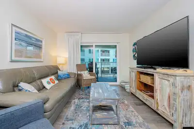 Image de Vue Sur La Plage! Harbour House ~ 2 chambres * Nuits gratuites!