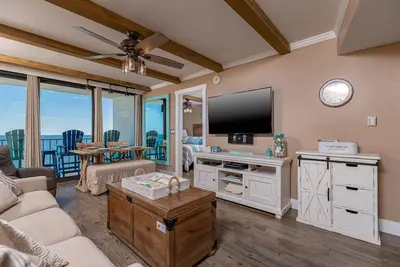 Image de Condo Premium! Gulf Front 2 Bedroom - Island Winds East
