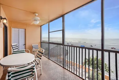 Image de Villa Madeira 206-Plage / Piscine / Grand balcon / Marche pour toutes les activités!