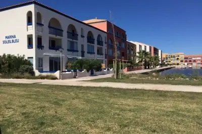 Image de Appartement T2 climatisé avec piscine et parking à Port Barcarès