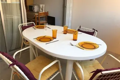 Image de Studio cabine avec piscine, plage à 50m, parking privé, commerces à 400m