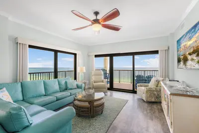 Image de Le Palms 911 - nouvellement décoré avec des vues spectaculaires depuis le balcon enveloppant