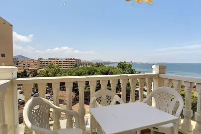 Image de Appartement 5ème étage vue mer, wifi gratuit, piscine et enfants.