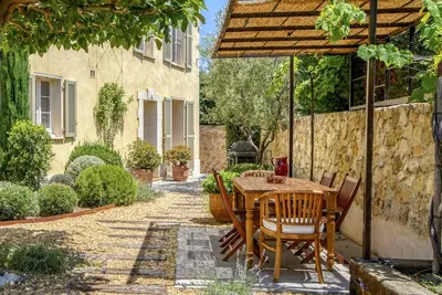 Image de Maison Provençale - Villa de luxe avec jardin et parking par Antibes-Rental