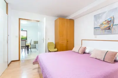 Image de Appartement d'une chambre avec la terrasse et la vue sur le mer Podstrana, Split (A-6072-c)