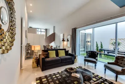 Image de Sweett | Brune Iii - Trois Chambres Appartement, Couchages 8