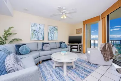 Image de Phoenix 8! ** 3br 2ba ** 7ème étage Golfe Avant Condo